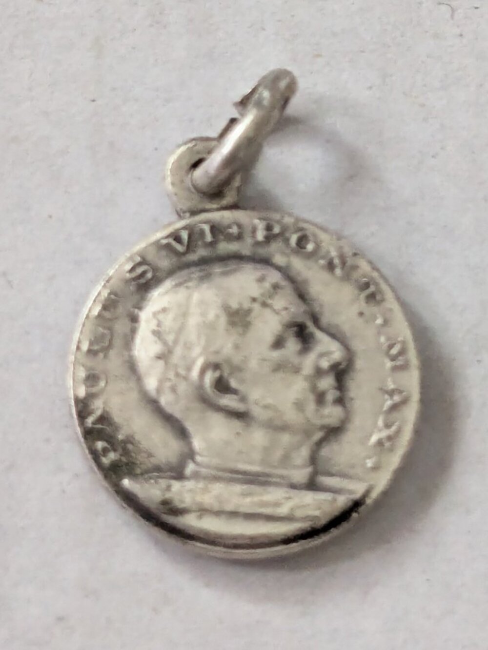 Vintage Pope Paul VI "PAVLVS VI PONT MAX" Catholic Rome Relic Pendant